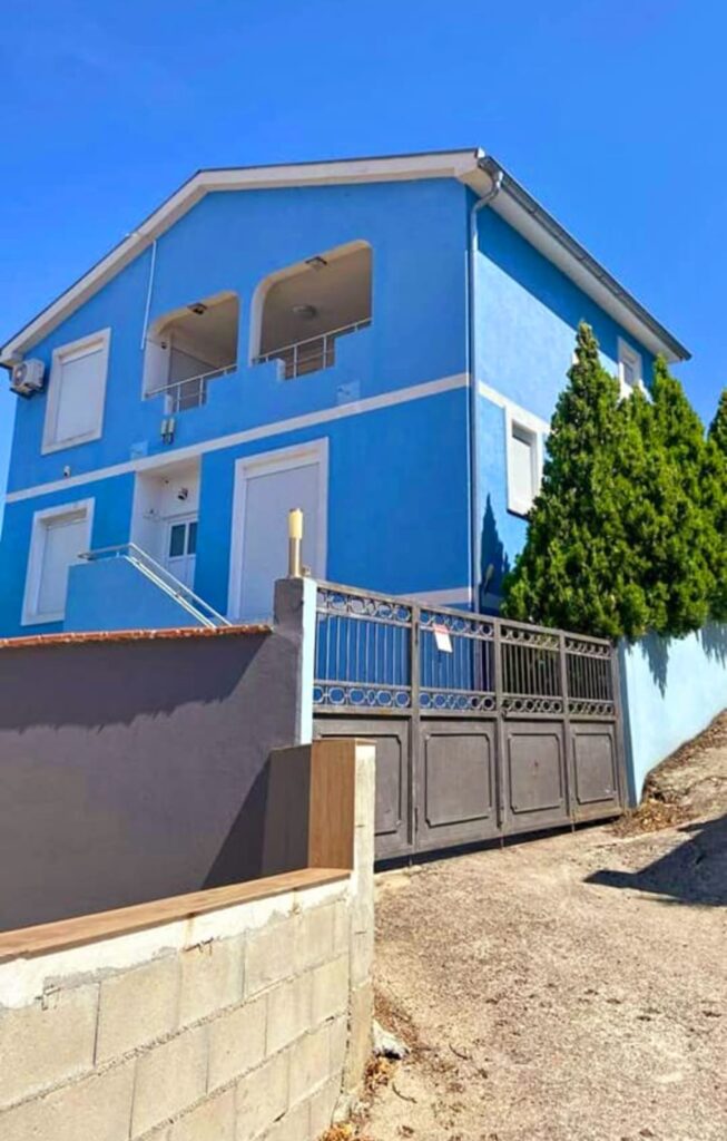 60 House in Uteha Montenegro for sale . loe-group