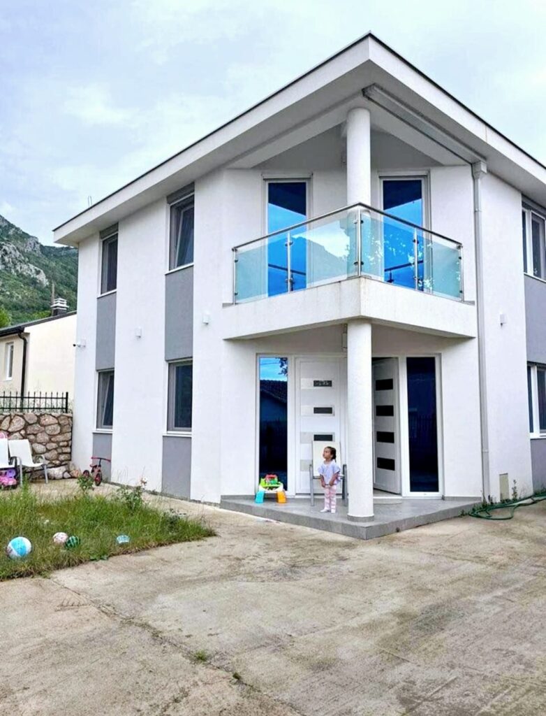 244 House in Ratac Montenegro for sale . loe-group