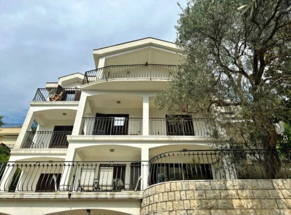 69 House in Budva Montenegro for sale. loe-group